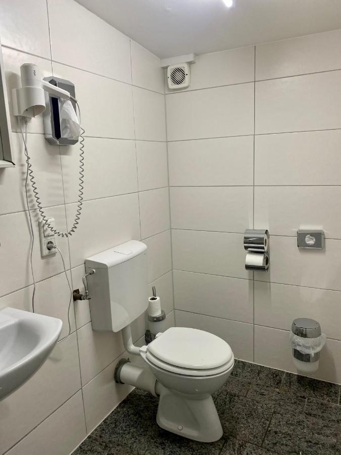 Hotel Moji Koeln Sieversstrasse Εξωτερικό φωτογραφία